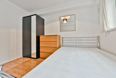 1 bed flat, Ambassador Square, Isle of Dogs, London, E149UX - Image 11