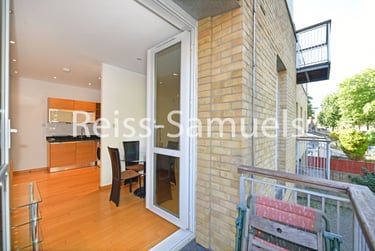 1 bed flat, Westferry Road, Isle of Dogs, London, E143RS - Image 11
