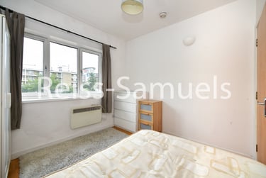 2 bed flat, Old Bellgate Place, Isle of Dogs, London, E143SX - Image 10