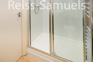 3 bed flat, Westferry Road, Canary Wharf, London, E148LU - Image 10