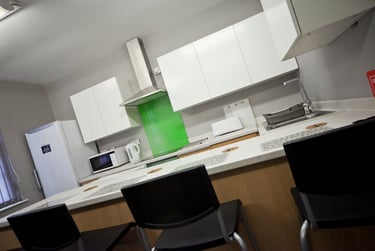 8 bed house, Ribblesdale Place, Near university, Preston, PR13NA - Image 2