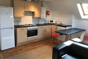 2 bed flat, Talbot Road, Winton, Bournemouth, BH92EU - Image 6