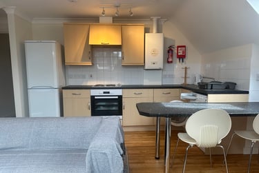2 bed flat, Talbot Road, Winton, Bournemouth, BH92EU - Image 8