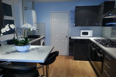 7 bed house, Holberry Close, Broomhall, Sheffield, S102FQ - Image 2
