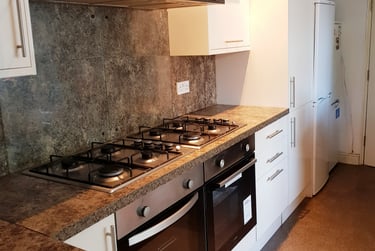 7 bed house, Holberry Close, Broomhall, Sheffield, S102FQ - Image 2
