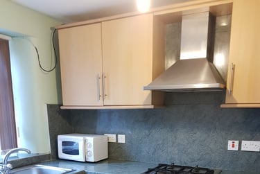 2 bed flat, Collegiate Crescent, Broomhall, Sheffield, S102BA - Image 3