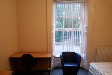 2 bed flat, Collegiate Crescent, Broomhall, Sheffield, S102BA - Image 7