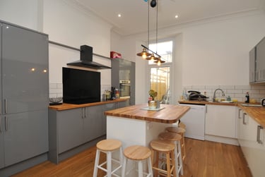 6 bed house, Greenbank Avenue, Lipson, Plymouth, PL48PX - Image 2