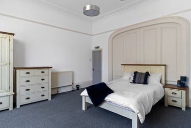 3 bed flat, Woodland Terrace, Greenbank, Plymouth, PL48NL - Image 7