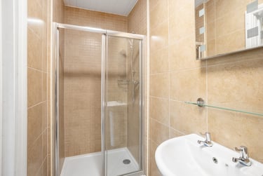 13 bed house, Queen Anne Terrace, City Centre, Plymouth, PL48EG - Image 6