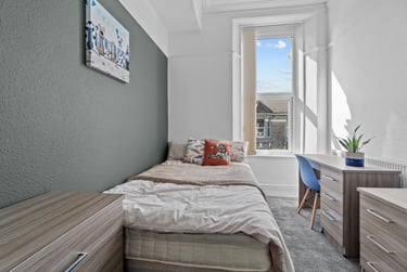 8 bed house, Evelyn Place, Mutley, Plymouth, PL46HL - Image 11