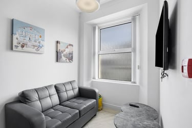 3 bed flat, North Road East, City Centre, Plymouth, PL46AL - Image 4