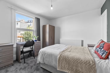 8 bed house, Evelyn Place, Mutley, Plymouth, PL46HL - Image 8