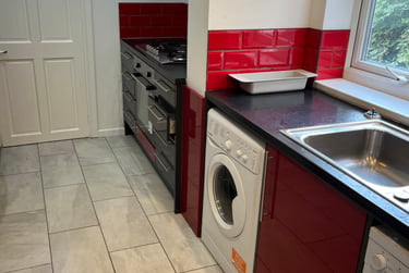 5 bed house, Kenmare rd, Smithdown Road, Liverpool, L153HJ - Image 2