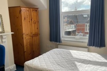 8 bed house, Mount Pleasant Road, Mount Pleasant, Exeter, EX47AD - Image 5