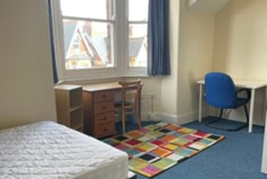 8 bed house, Mount Pleasant Road, Mount Pleasant, Exeter, EX47AD - Image 7