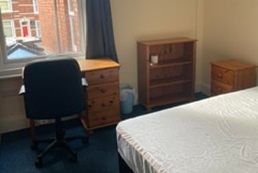 8 bed house, Mount Pleasant Road, Mount Pleasant, Exeter, EX47AD - Image 11