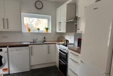 5 bed house, Pinhoe Road, Mount Pleasant, Exeter, EX47HL - Image 3