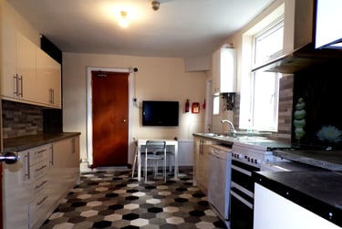 7 bed house, Talbot Road Fallowfield, Fallowfield, Manchester, M146TA - Image 1