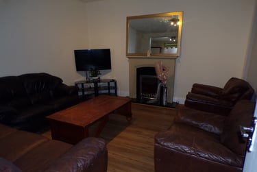 5 bed house, Mauldeth Road, Fallowfield, Manchester, M204NH - Image 2