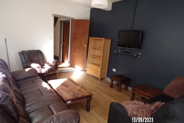 8 bed house, Booth Avenue, Fallowfield, Manchester, M146RB - Image 1