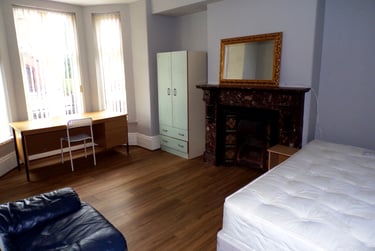 8 bed house, Egerton Road, Fallowfield, Manchester, M146RA - Image 2