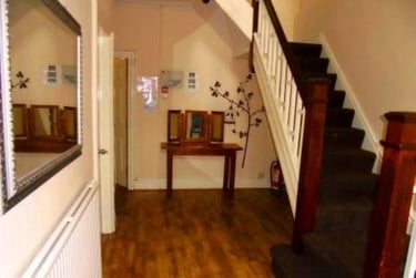 8 bed house, Mauldeth Road, Fallowfield, Manchester, M204WD - Image 1