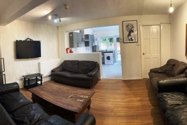 8 bed house, Derby Road, Fallowfield, Manchester, M146US - Image 4