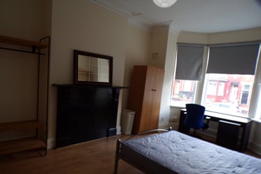 9 bed house, Mauldeth Road, Fallowfield, Manchester, M204NF - Image 6