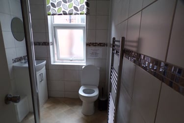 8 bed house, Booth Avenue, Fallowfield, Manchester, M146RB - Image 9