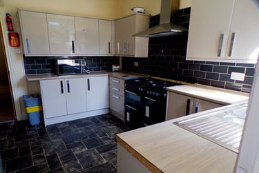 9 bed house, Everett Road, Withington, Manchester, M203EA - Image 2