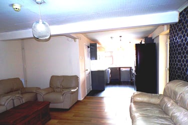 8 bed house, Derby Road, Fallowfield, Manchester, M146US - Image 2