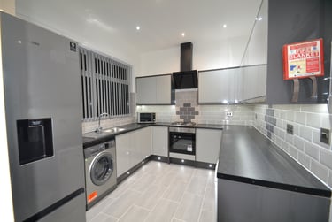 6 bed house, Belgrave Avenue, Longsight, Manchester, M145DL - Image 12