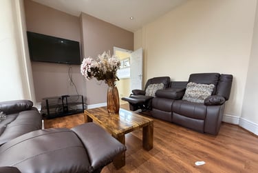 6 bed house, Milverton Road, Victoria Park, Manchester, M145PJ - Image 1