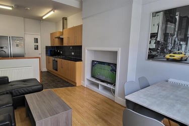 5 bed house, Scarsdale Road, Victoria Park, Manchester, M145PY - Image 1