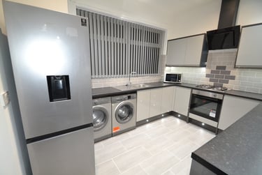 6 bed house, Belgrave Avenue, Longsight, Manchester, M145DL - Image 13