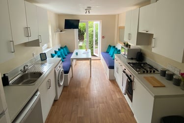 6 bed house, Marle Hill Road, Francis Close Hall, Cheltenham, GL504LP - Image 7