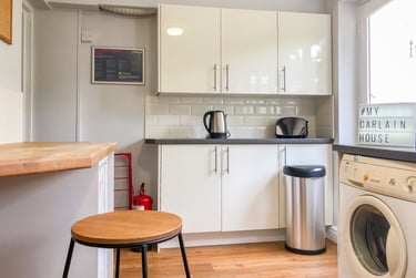 4 bed house, Courtenay Street, Francis Close Hall, Cheltenham, GL504LR - Image 1