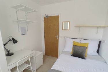 6 bed house, Cromwell Street, City Centre, Gloucester, GL11RE - Image 3