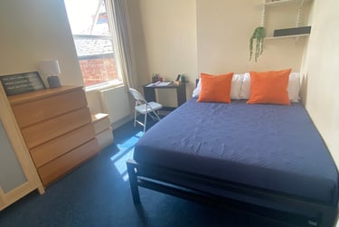 8 bed house, Monson Avenue, City Centre, Cheltenham, GL504EN - Image 3