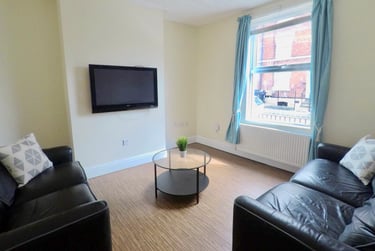 6 bed house, Cromwell Street, City Centre, Gloucester, GL11RE - Image 4