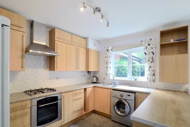 6 bed house, Pillowell Drive, City Centre, Gloucester, GL13LZ - Image 6