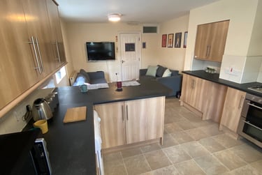8 bed house, Monson Avenue, City Centre, Cheltenham, GL504EN - Image 8