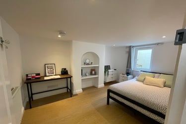 6 bed house, Marle Hill Parade, Francis Close Hall, Cheltenham, GL504LG - Image 8