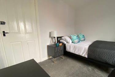 5 bed house, Longhorn Avenue, Kingsholm, Gloucester, GL12BL - Image 9