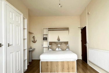 8 bed house, Oystermouth Road, Brynmill, Swansea, SA13UL - Image 3