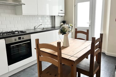 7 bed house, Glanmor Road, Uplands, Swansea, SA20QA - Image 2