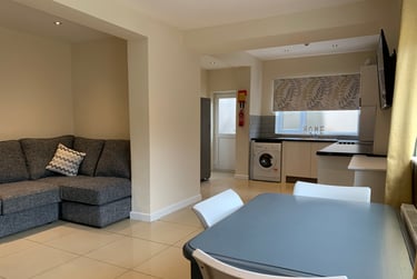 6 bed house, Rhyddings Park Rd, Brynmill, Swansea, SA20AQ - Image 2