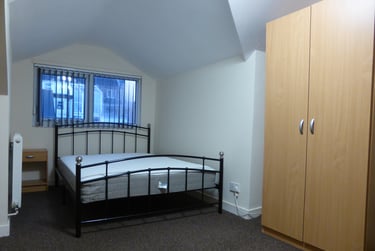 5 bed house, Oxford Street, City Centre, Swansea, SA13JA - Image 11