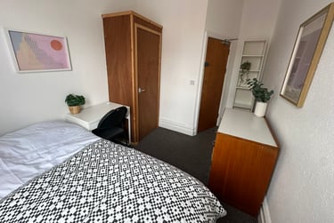 7 bed house, Granville Road, Fallowfield, Manchester, M146AD - Image 1